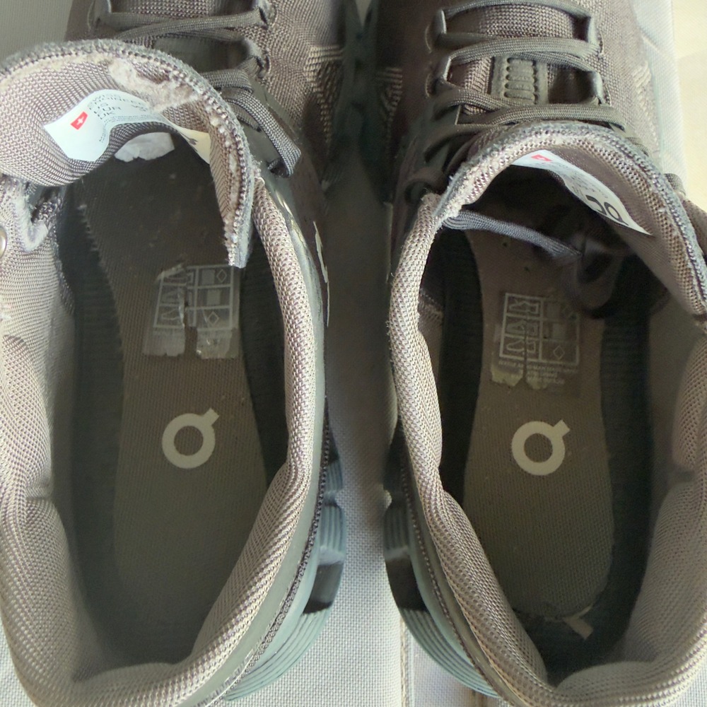 On Cloud X Womens 6.5 Black Running Training Shoes Swiss Engineering EU 37.5 - Picture 7 of 8